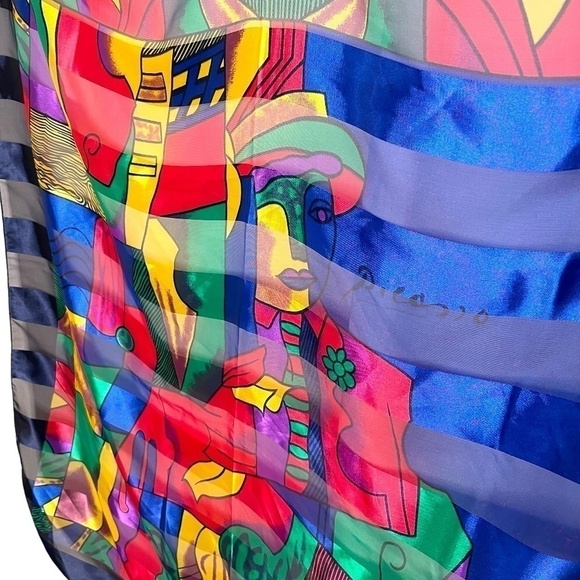 Vintage Picasso Scarf💙 - Picture 8 of 11